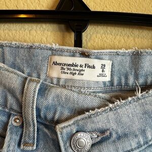 Abercrombie & Fitch Light Wash High-Rise Straight Jeans